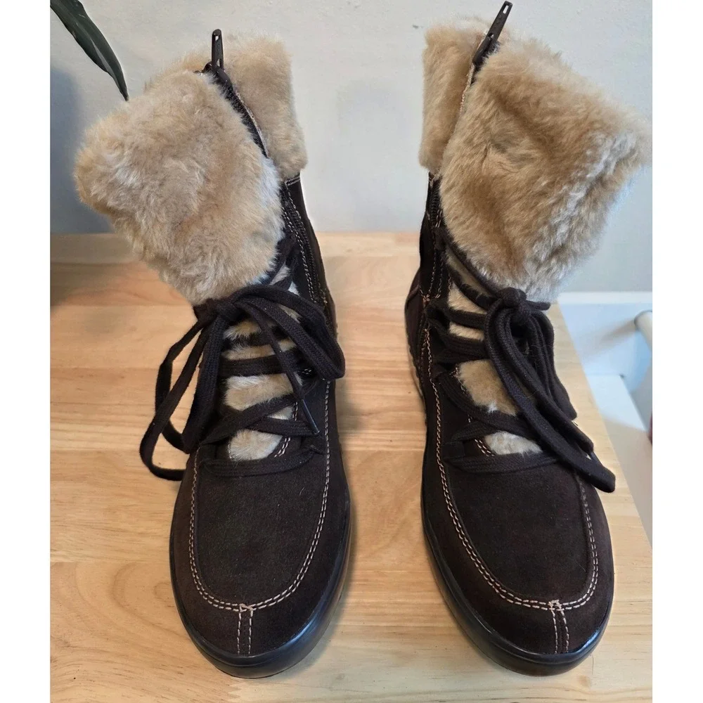 Baretraps Furry Brown Suede Faux Fur Lined Lace Up Side Zip Winter Boots 7.5M